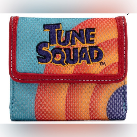 NWT Warner Brothers Space Jam tune squad wallet - Picture 1 of 5